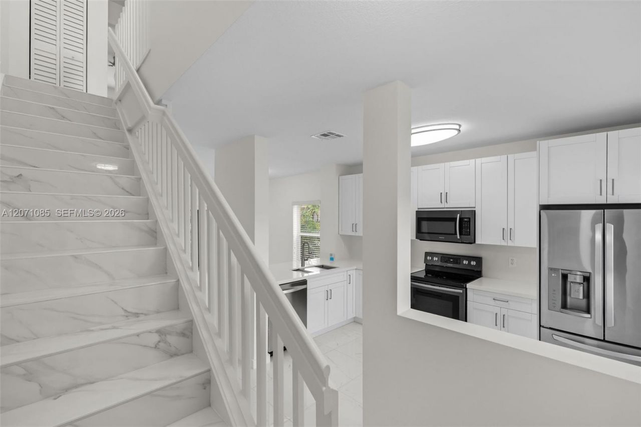 12133 SW 3rd St, Unit 12133, Pembroke Pines, FL 33025 Photo