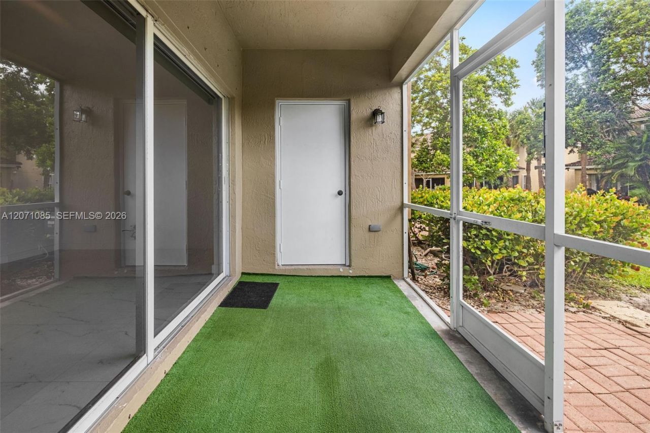 12133 SW 3rd St, Unit 12133, Pembroke Pines, FL 33025 Photo