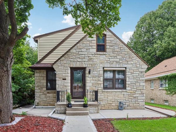 3140 S 40th STREET, Milwaukee, WI 53215