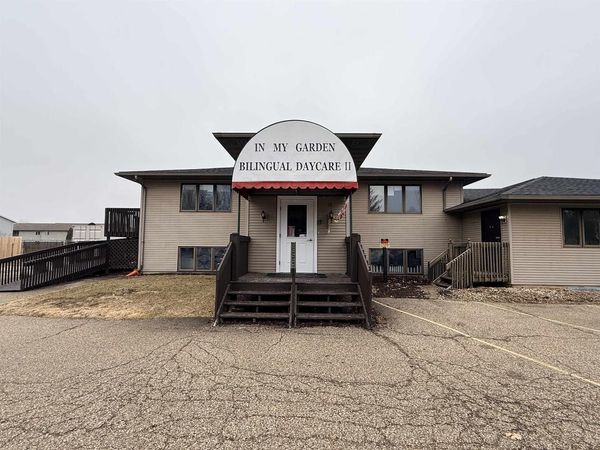 11 Karl Avenue, Belleville, WI 53508