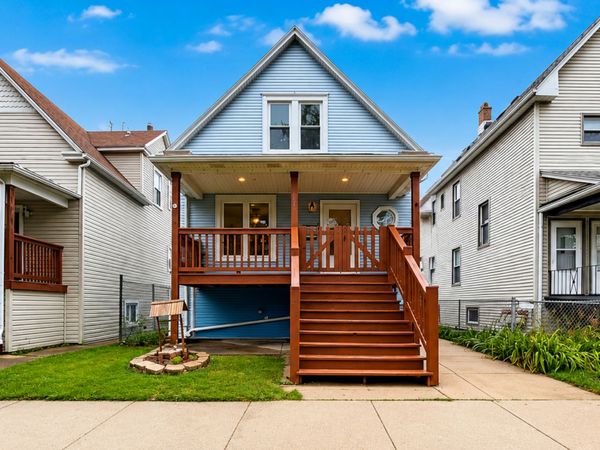 4857 W Berenice Avenue , Chicago, IL 60641