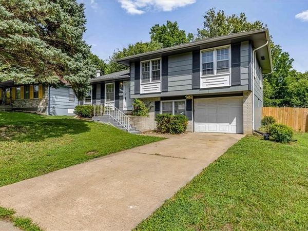 11815 S Beacon Avenue, Kansas City, MO 64134