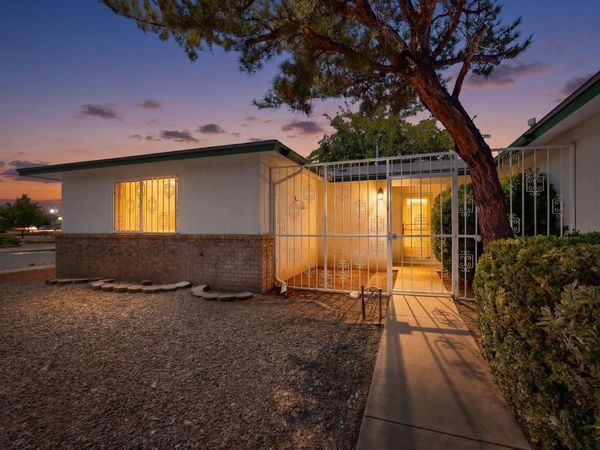 7201 Santa Fe Trail NW, Albuquerque, NM 87120