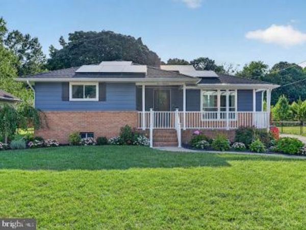 318 S JOHNSON STREET, CARNEYS POINT, NJ 08069