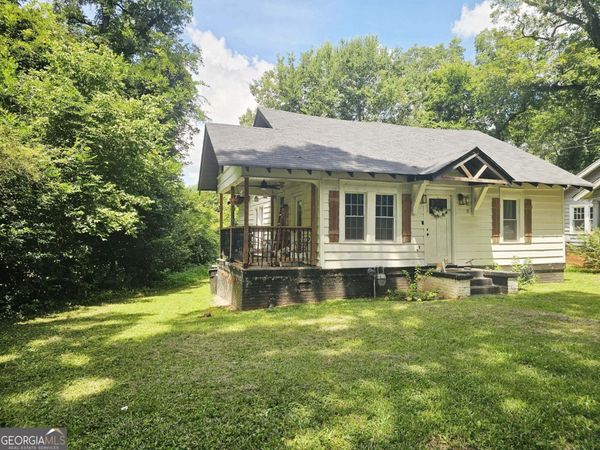 603 Avenue F, West Point, GA 31833