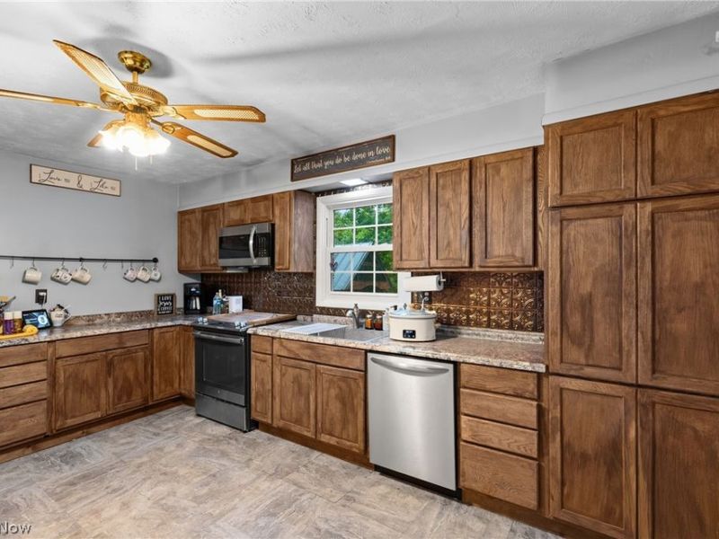 62851 S 26 Road, Bethesda, OH 43719 Photo 8