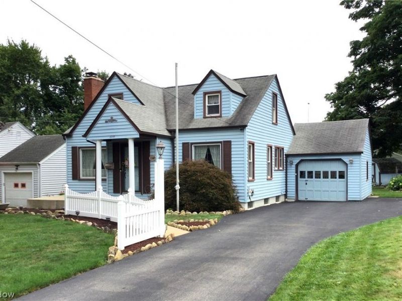 2249 Renwick Drive, Poland, OH 44514 Photo 2