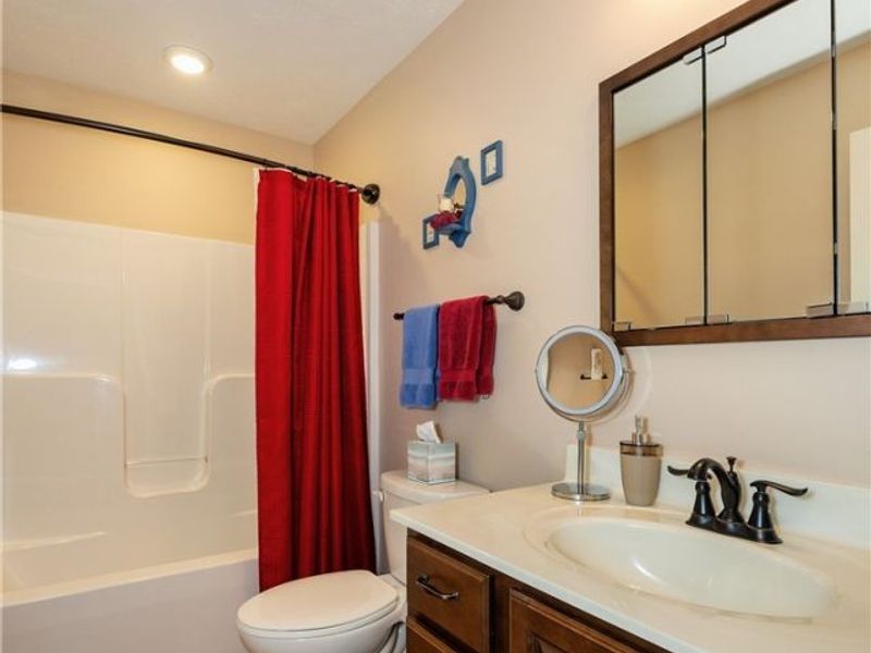 68826 Carmichael Avenue, Saint Clairsville, OH 43950 Photo 29