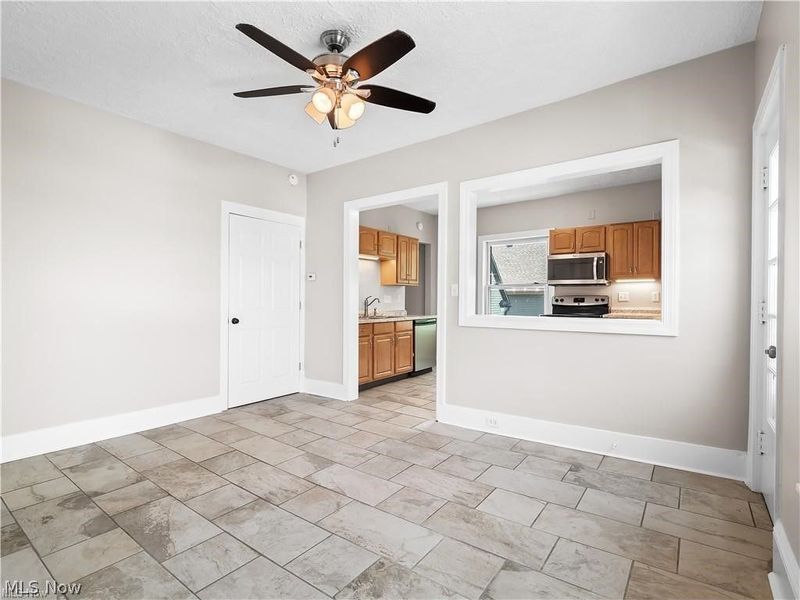 6110 W Clinton Avenue, Cleveland, OH 44102 Photo 23