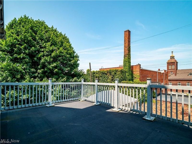 6110 W Clinton Avenue, Cleveland, OH 44102 Photo 28