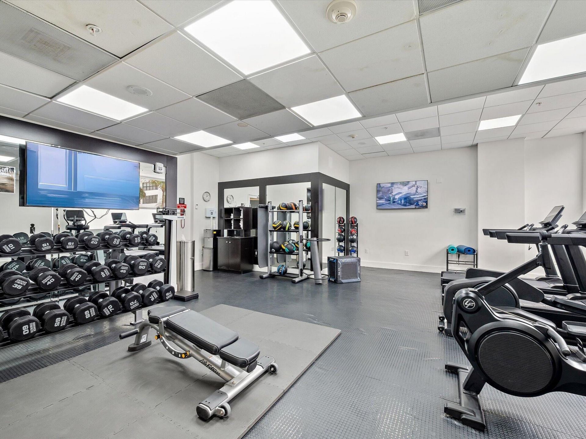 2670 E Sunrise Boulevard, Unit 1418, Fort Lauderdale, FL 33304 Photo