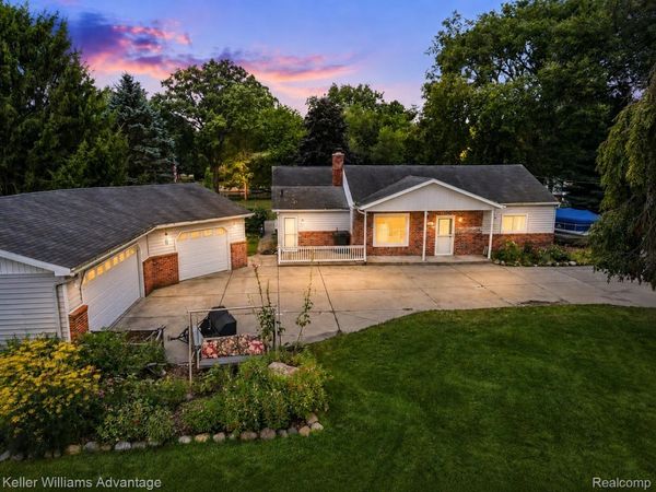 701 Arttdale Drive, White Lake Township, Mi 48383