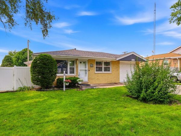 8852 Central Avenue , Oak Lawn, IL 60453