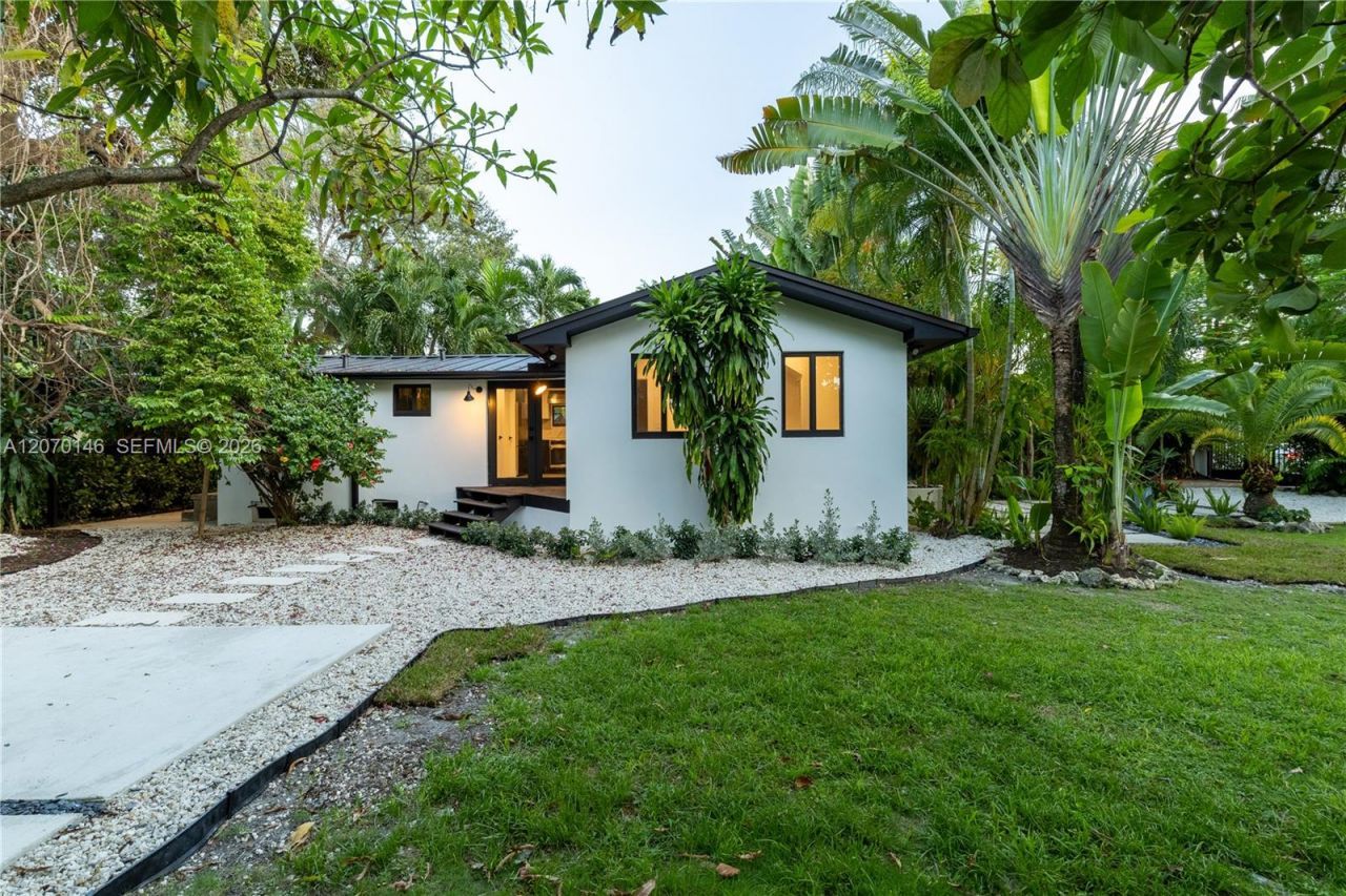 10901 NE 3rd Ave , Miami, FL 33161 Photo