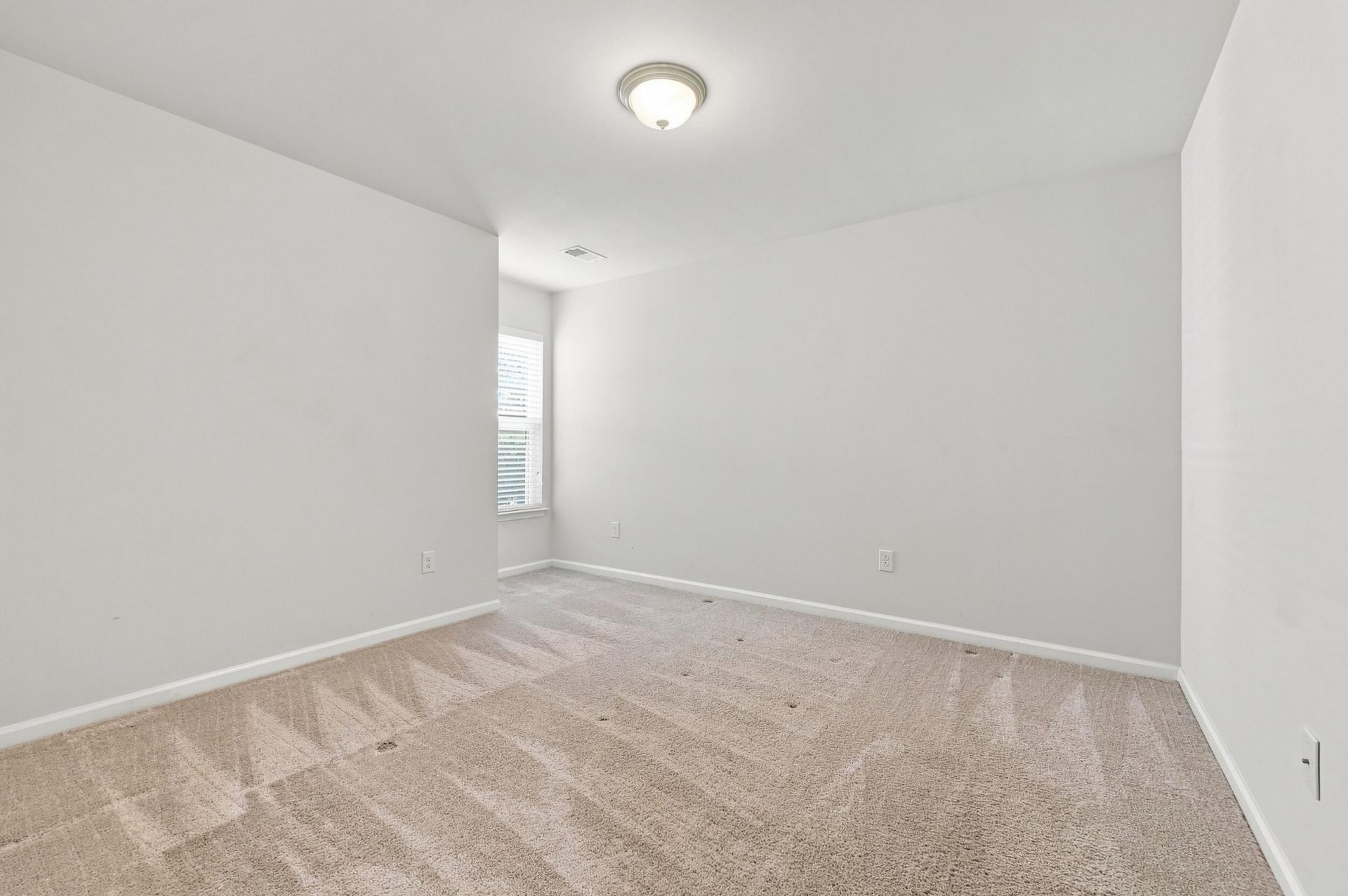 4432 Livorn Loop Photo 18