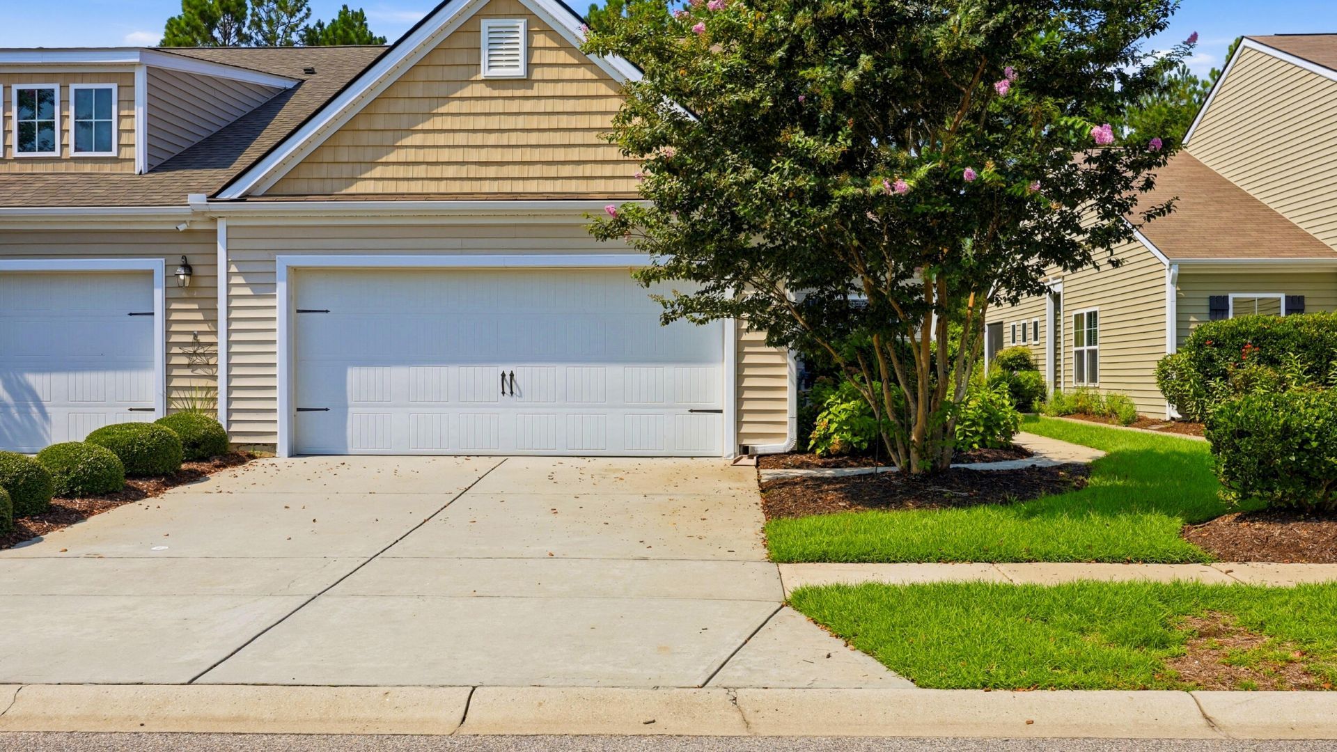 4432 Livorn Loop Photo 4