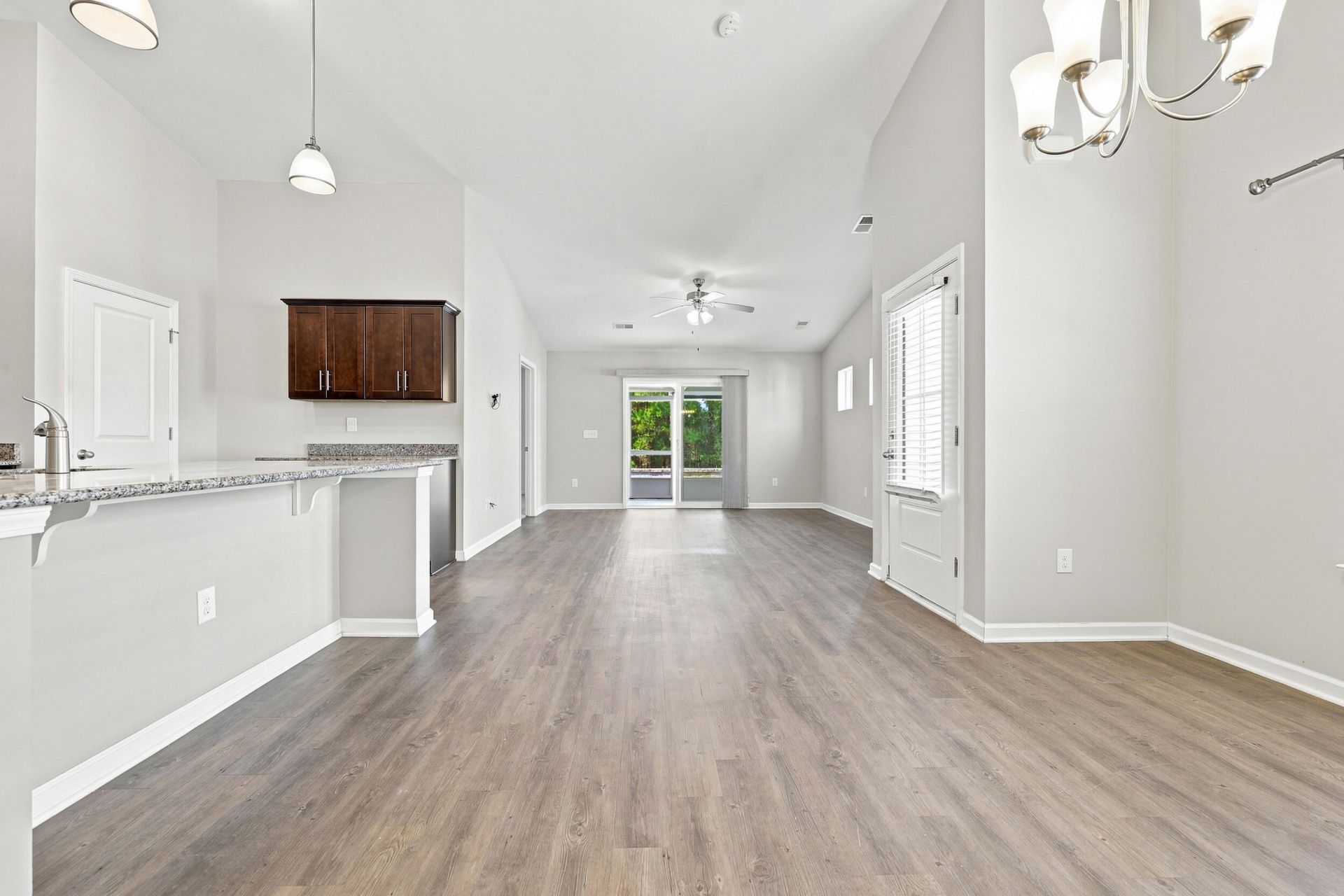 4432 Livorn Loop Photo 9