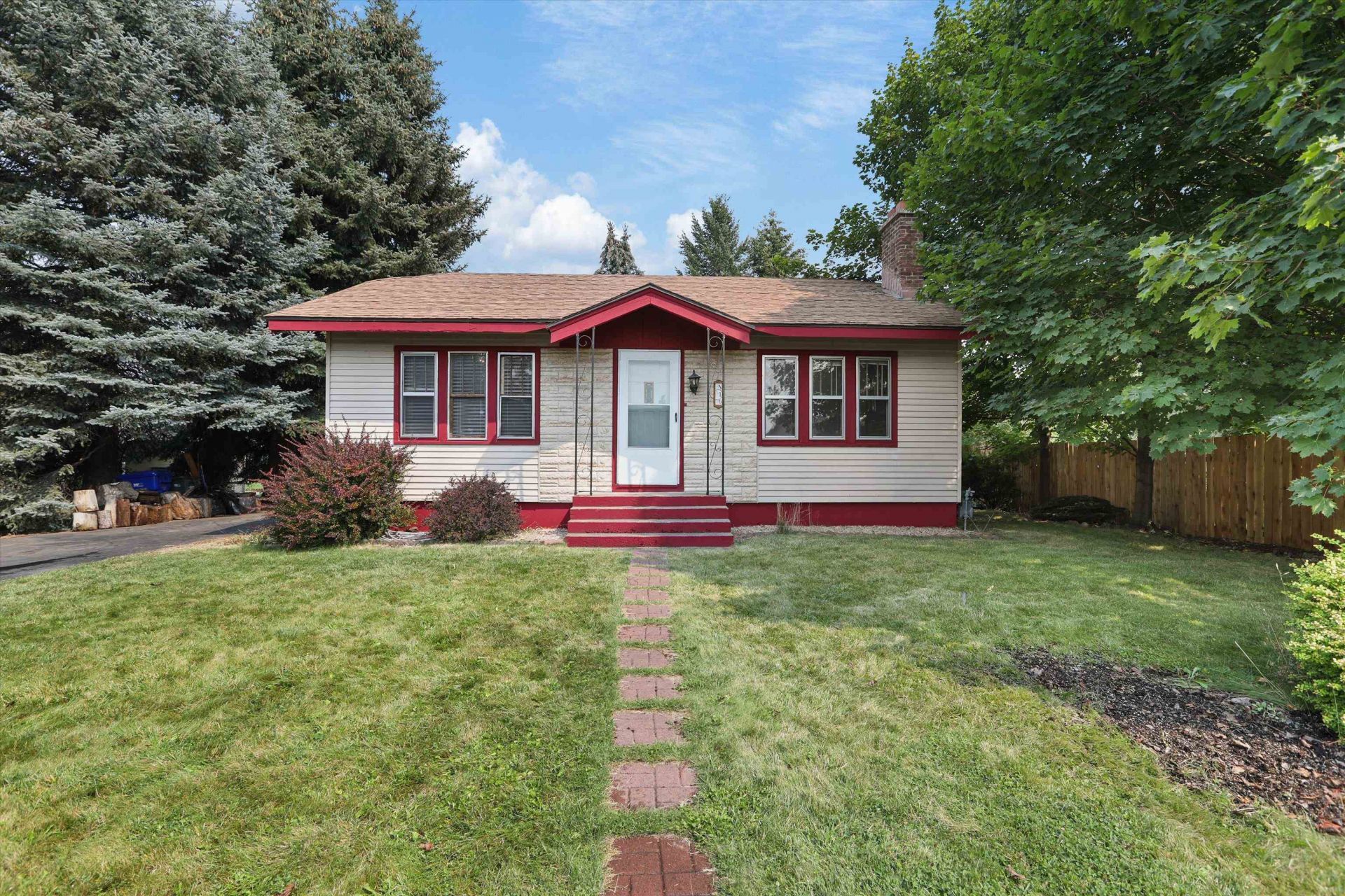 16 N Arties Ct, Spokane Valley, WA 99016 Main Photo