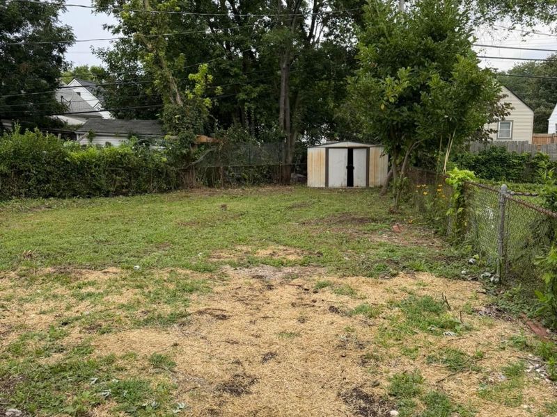 1278 E Kenworth Road, Columbus, OH 43224 Photo 3