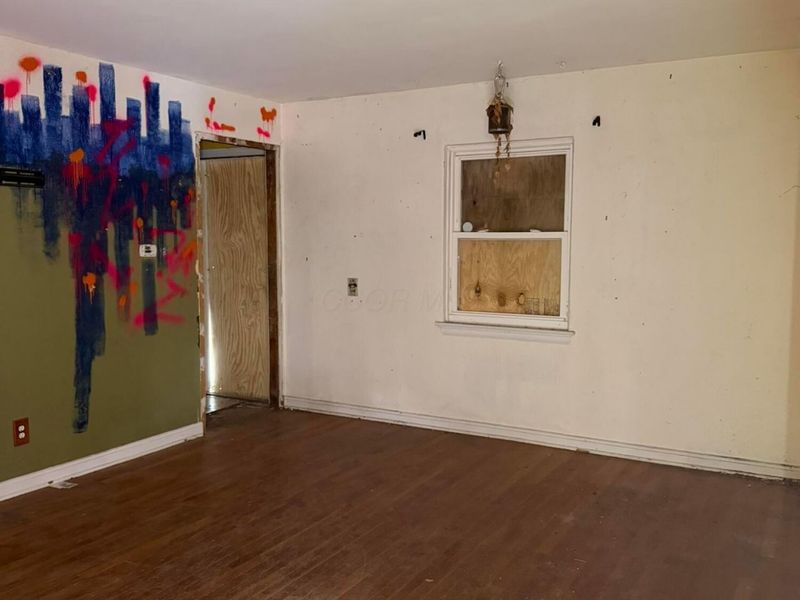 1278 E Kenworth Road, Columbus, OH 43224 Photo 6