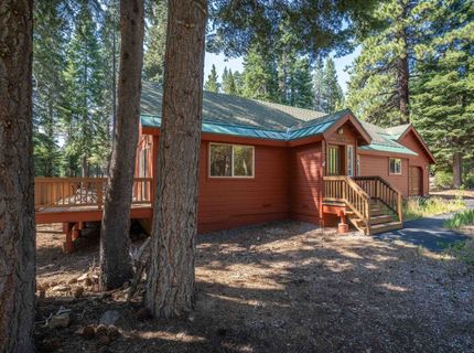 11967 Snowpeak Way , Truckee, CA 96161 Photo