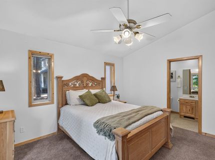 11967 Snowpeak Way , Truckee, CA 96161 Photo