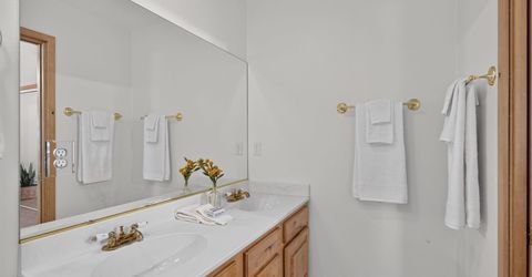 11967 Snowpeak Way , Truckee, CA 96161 Photo