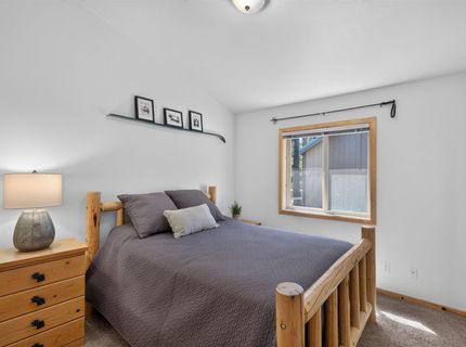 11967 Snowpeak Way , Truckee, CA 96161 Photo