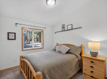 11967 Snowpeak Way , Truckee, CA 96161 Photo