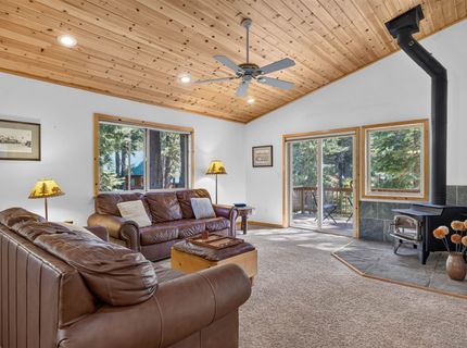 11967 Snowpeak Way , Truckee, CA 96161 Photo