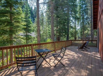 11967 Snowpeak Way , Truckee, CA 96161 Photo