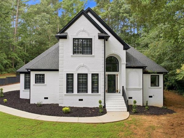 141 Amicalola Way, Jonesboro, GA 30236