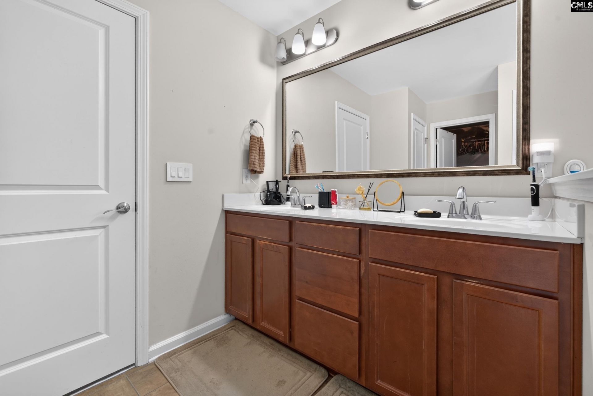 45 Cobden Court  Photo 28