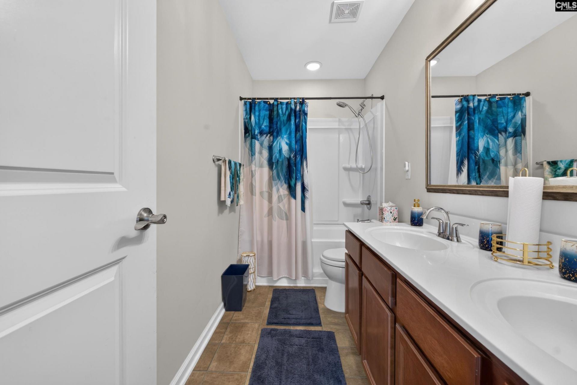 45 Cobden Court  Photo 32