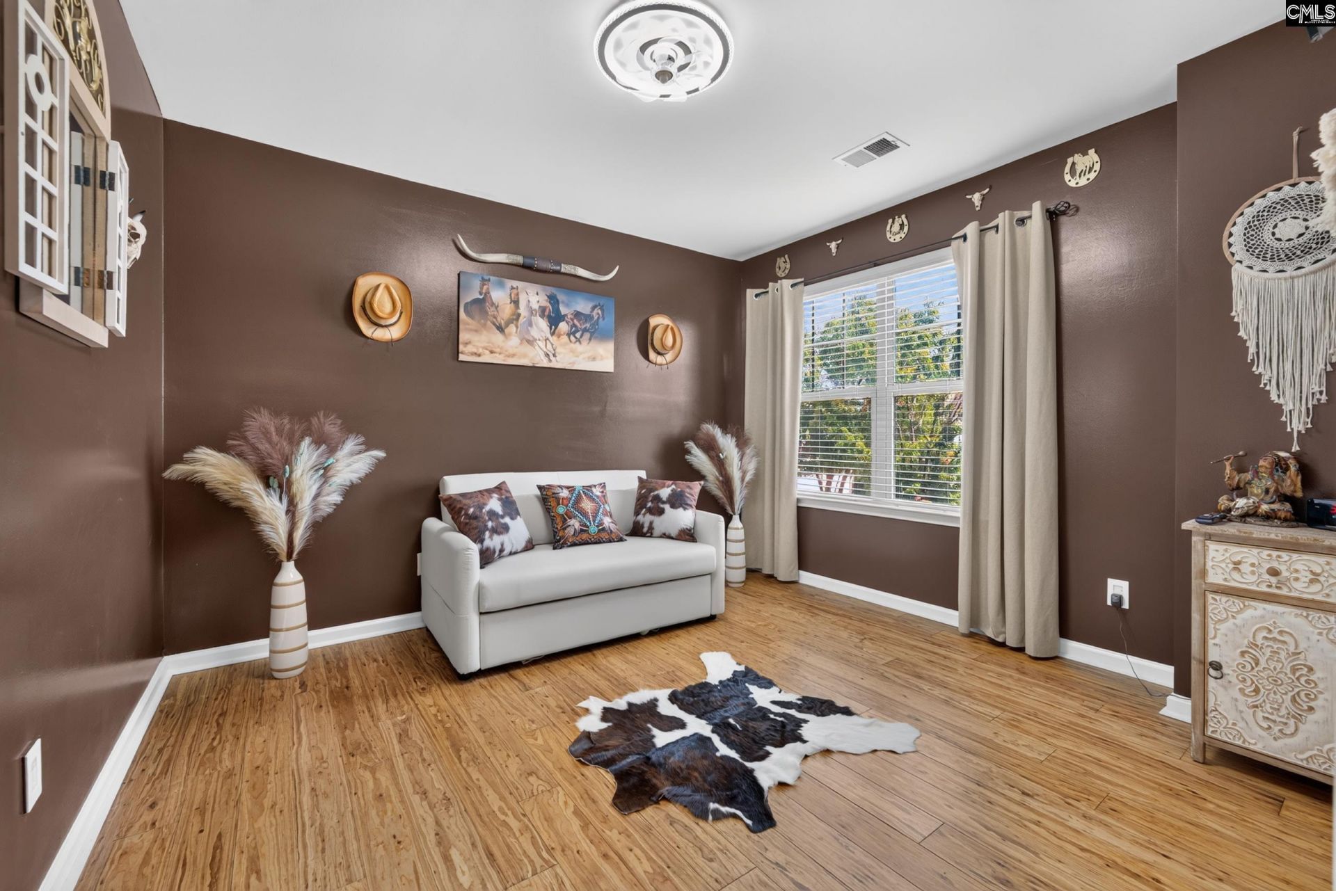 45 Cobden Court  Photo 33