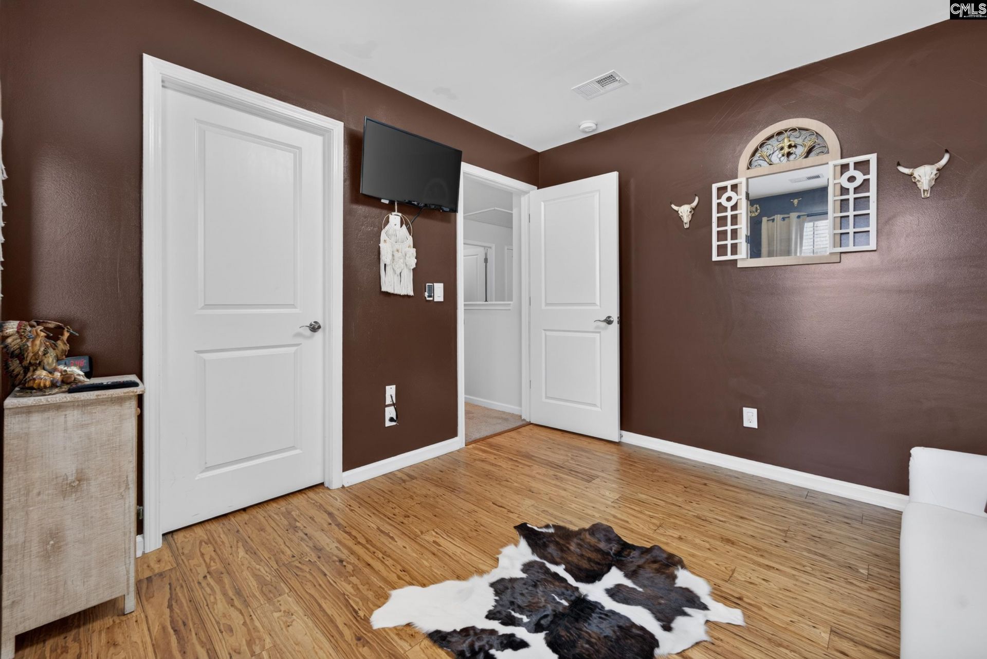 45 Cobden Court  Photo 34
