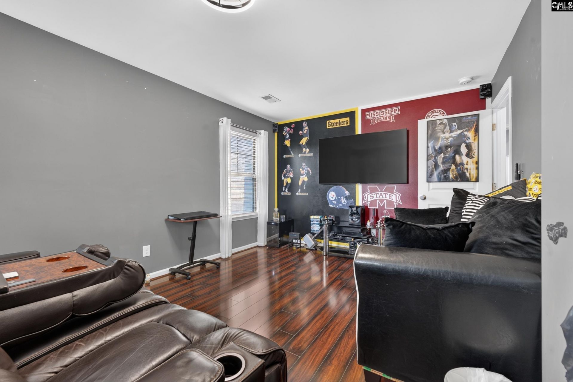 45 Cobden Court  Photo 37