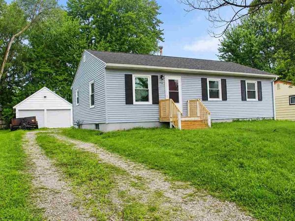 712 5Th Ave, Coralville, IA 52241