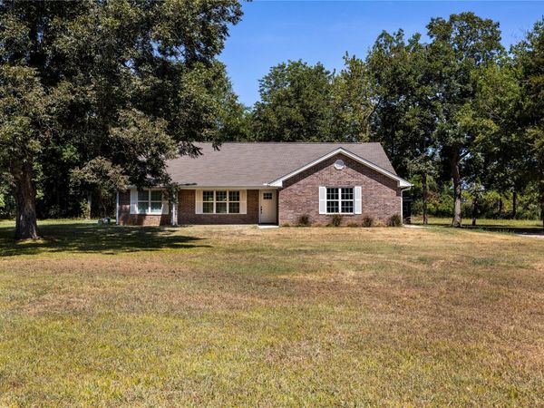 858 N 4243 Road , Hugo, OK 74743