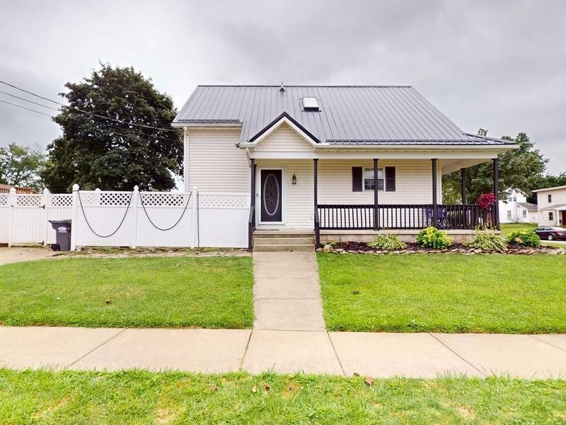 303 Woodbine, Willard, OH 44890 Photo 3
