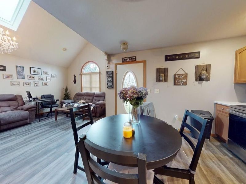 303 Woodbine, Willard, OH 44890 Photo 7