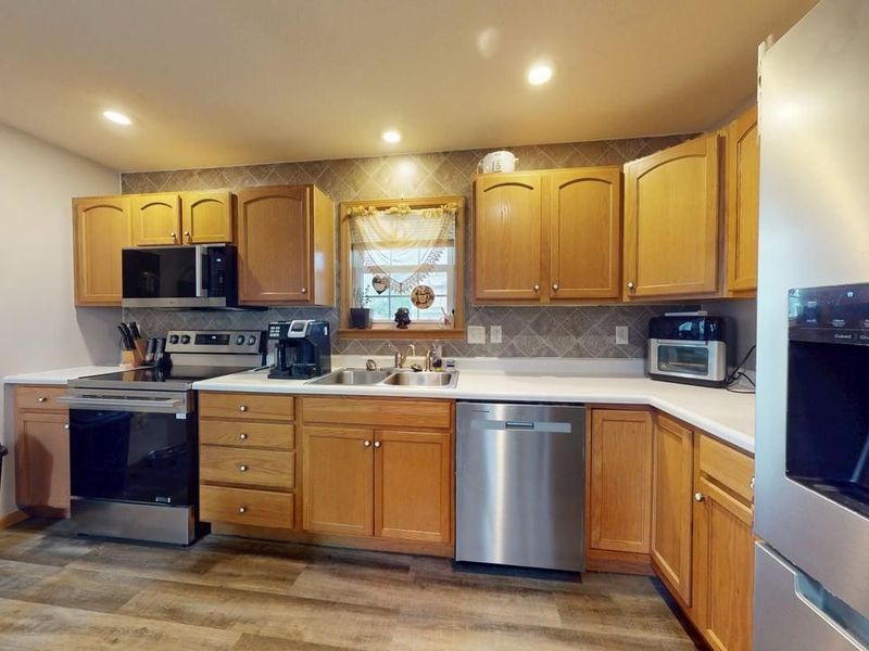 303 Woodbine, Willard, OH 44890 Photo 9