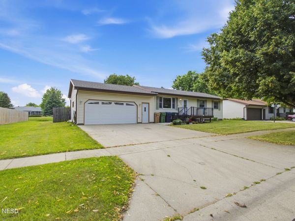 1009 20TH STREET NE, Watertown, SD 57201