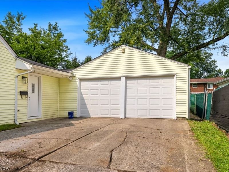 208 S Roanoke Avenue, Youngstown, OH 44515 Photo 5