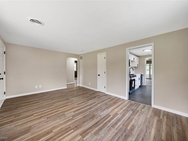 208 S Roanoke Avenue, Youngstown, OH 44515 Photo 7