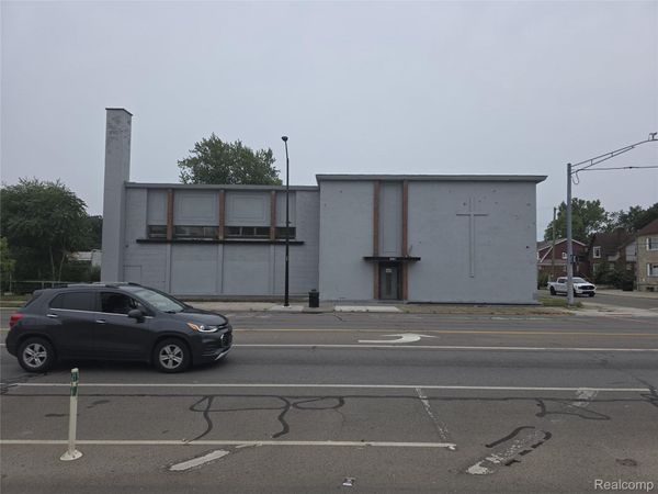 15760 E Warren Avenue, Detroit, Mi 48224
