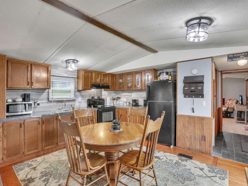 4570 Mainesville Road W, Junction City, OH 43748 Photo 16