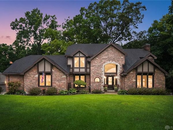 7670 Whispering Oaks Trail, Tipp City, OH 45371