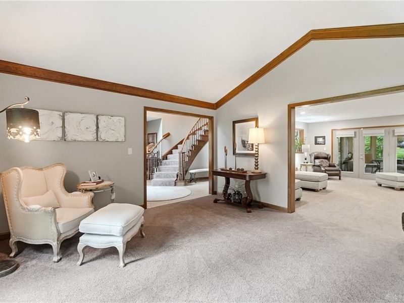 7670 Whispering Oaks Trail, Tipp City, OH 45371 Photo 11