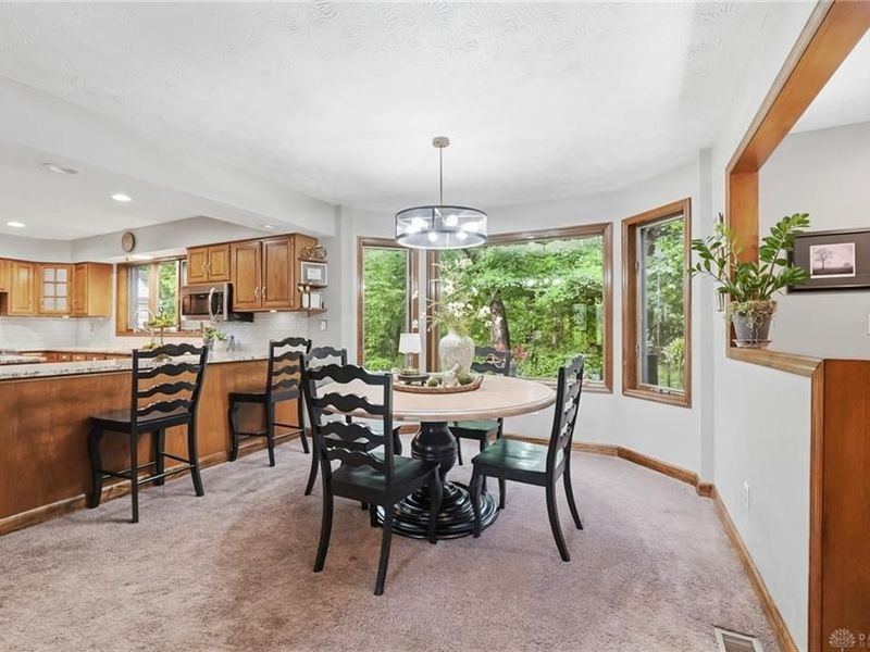 7670 Whispering Oaks Trail, Tipp City, OH 45371 Photo 20